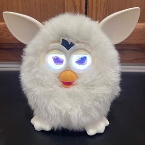 Hasbro Furby Yeti Interactive White Furby Toy 2012